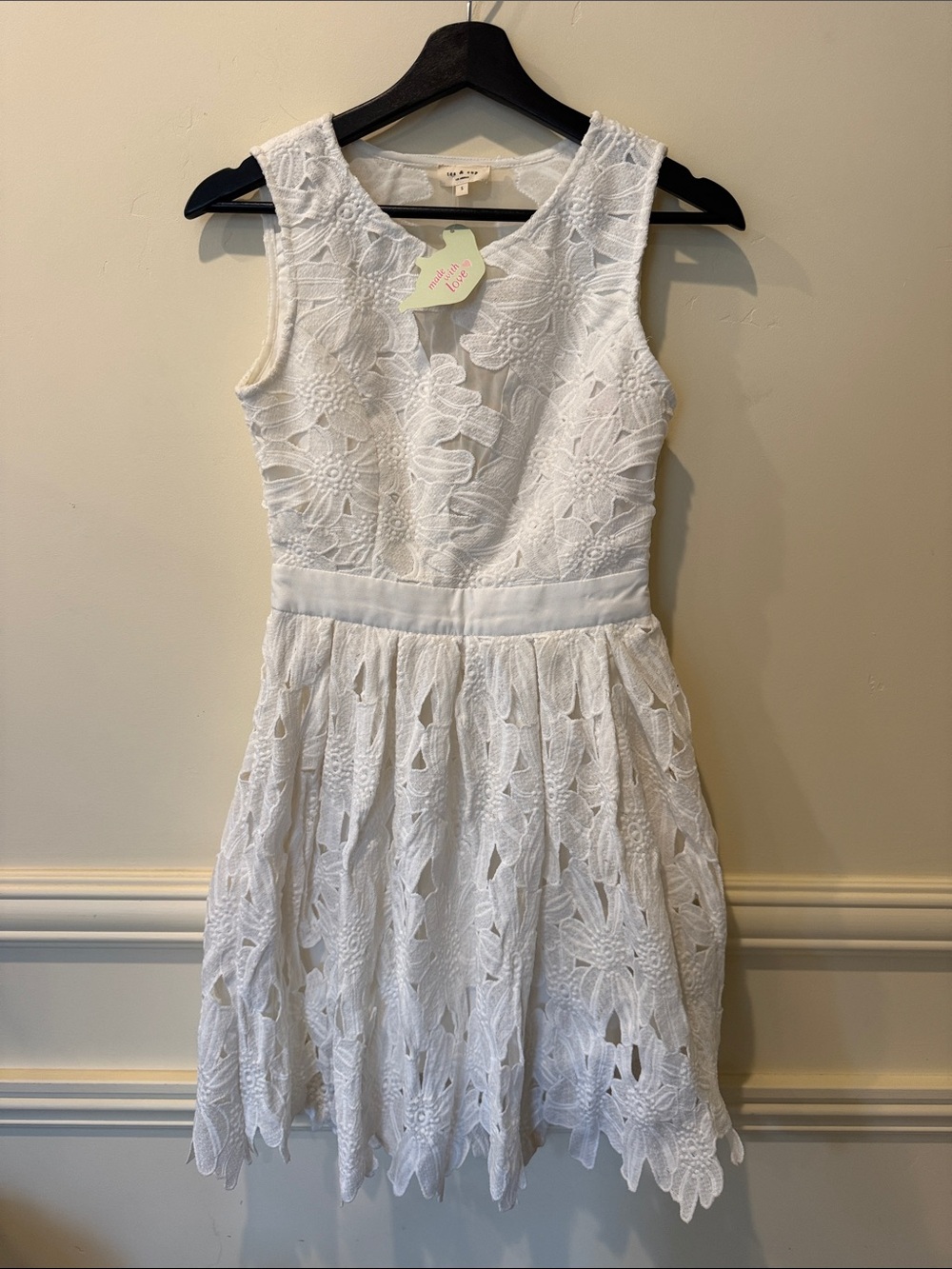 Tea & Cup White Lace Gorgeous Dress Graduation Party Bridal Shower Size Small
